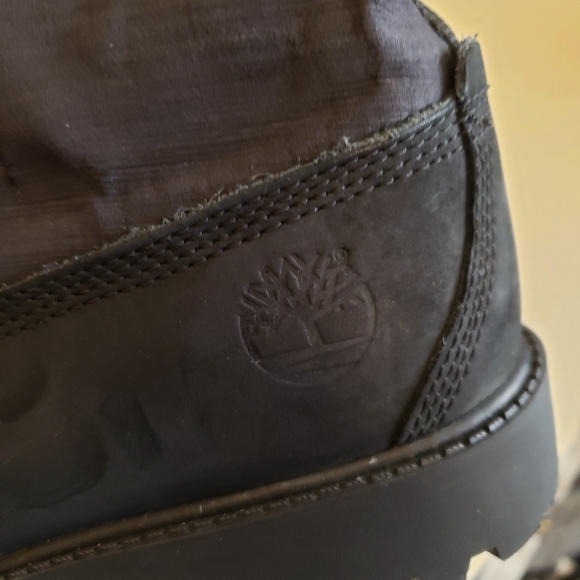 Timberland Junior Boots Size 4 - Picture 4 of 10